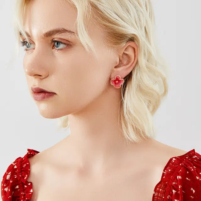 DAISY BEAUTY 925