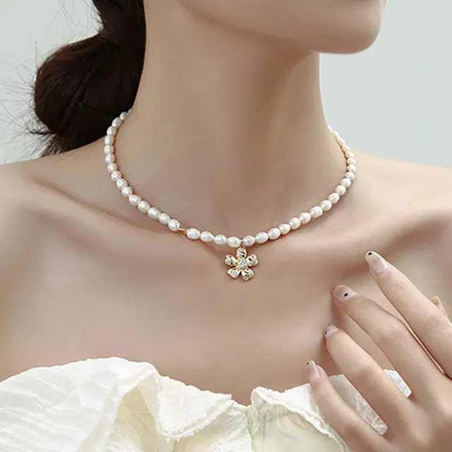 DAISY BEAUTY
