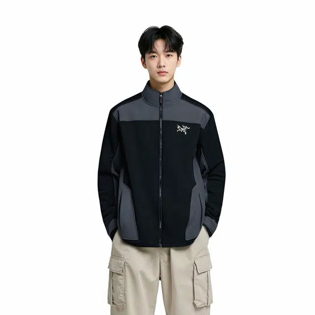 Arcteryx Solano GORE-TEX logo