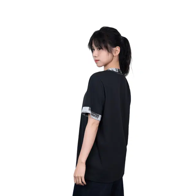 adidas T