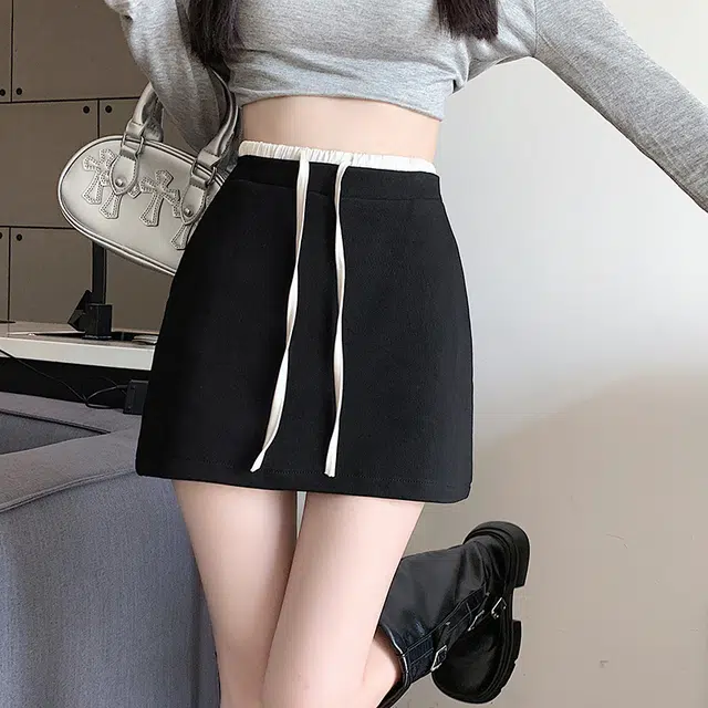 玄唐 纯色适中修身高腰休闲短裙 女款