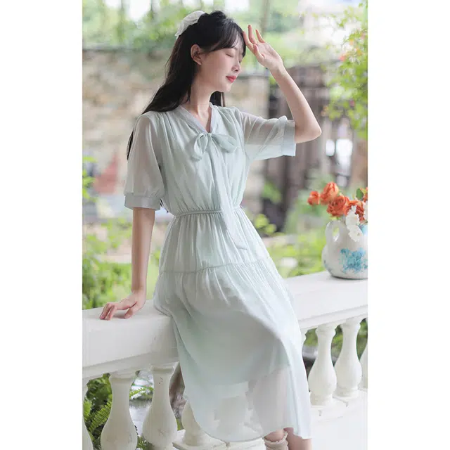 玄唐 纯色高腰合身适中短袖连衣裙 女款