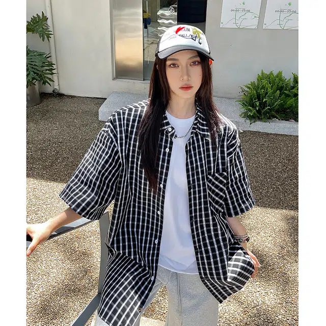 玄唐 美式复古格子刺绣学院风宽松百搭上衣短袖衬衫 女款