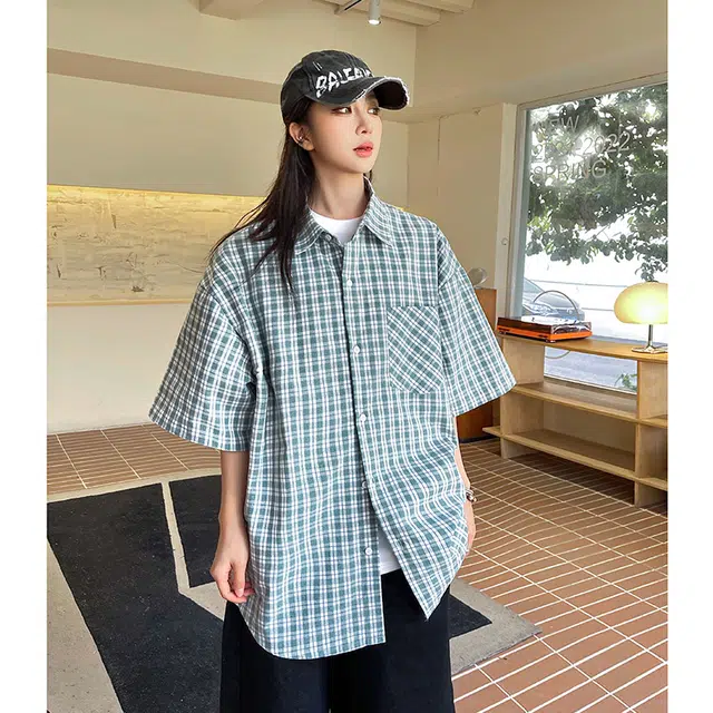 玄唐 复古格子翻领宽松休闲短袖衬衫 女款