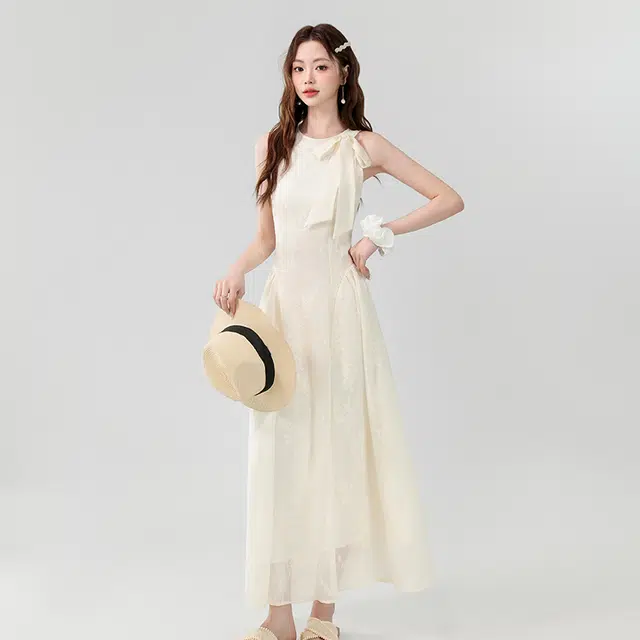 玄唐 法式温柔优雅减龄系带蝴蝶结蕾丝绣花无袖连衣裙 女款 杏色