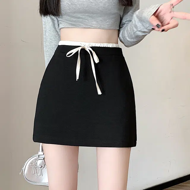 玄唐 纯色适中修身高腰休闲短裙 女款