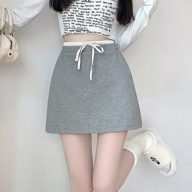 玄唐 纯色适中修身高腰休闲短裙 女款