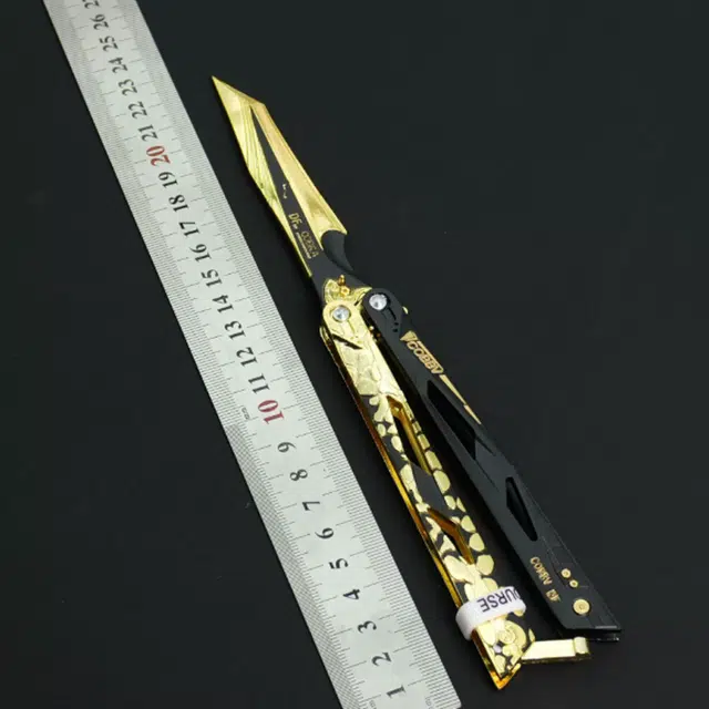 吉砖 三角洲行动游戏周边 影锋蝴蝶刀 甩手刀金属折叠甩刀玩具 未开刃 成品模型