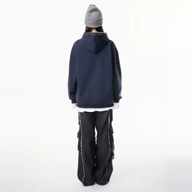 草本初色 创意帽檐彩色珠串流苏设计高街无性别主义复古简约潮流重磅仿刺绣字母印花连帽落肩休闲时尚宽松百搭日常套头长袖卫衣 男女同款