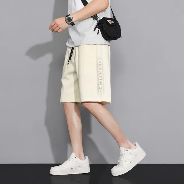 左岸 夏季美式运动风字母纯色日常通勤户外活动跑步锻炼宽松舒适透气吸汗冰爽帅气潮牌休闲短裤 男款