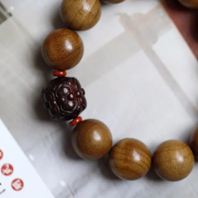 芳缘小傅 正宗文玩佛珠 简约时尚名贵高档小众 诸事顺利时来运转八方来财 #好运多芷金丝 楠木 木作手串 男女同款情侣款