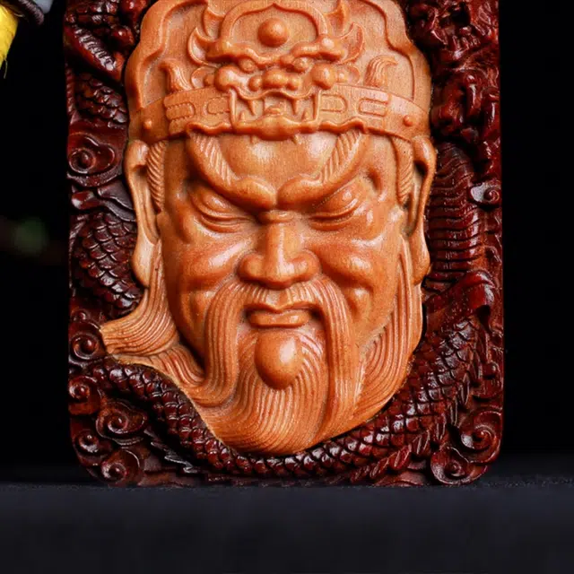 芳缘小傅 关公四六牌龙牌车挂方牌义薄云天关二爷武财神 紫檀属 木作吊坠 男女同款情侣款