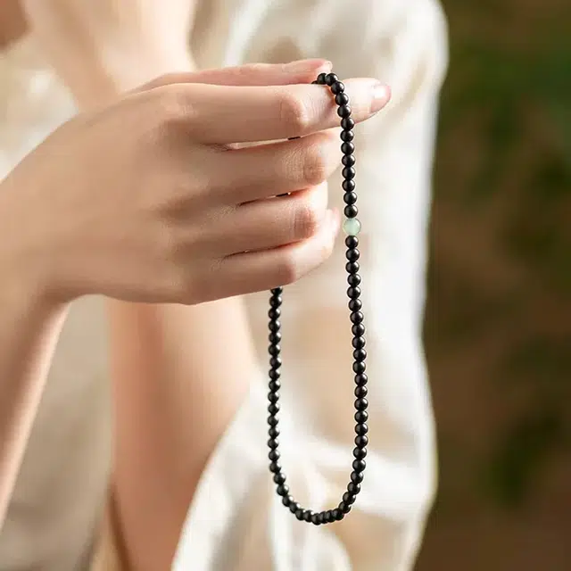 芳缘小傅 文玩佛珠 简约时尚名贵檀木高档小众 诸事顺利时来运转八方来财 #好运 黑檀 手串 男女同款情侣款