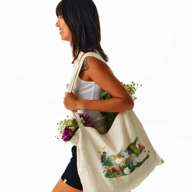 Crying Center 3C Tote