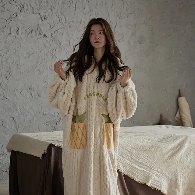 热妒 柔软简约时尚甜美菠萝连帽保暖睡袍 女款 米白色