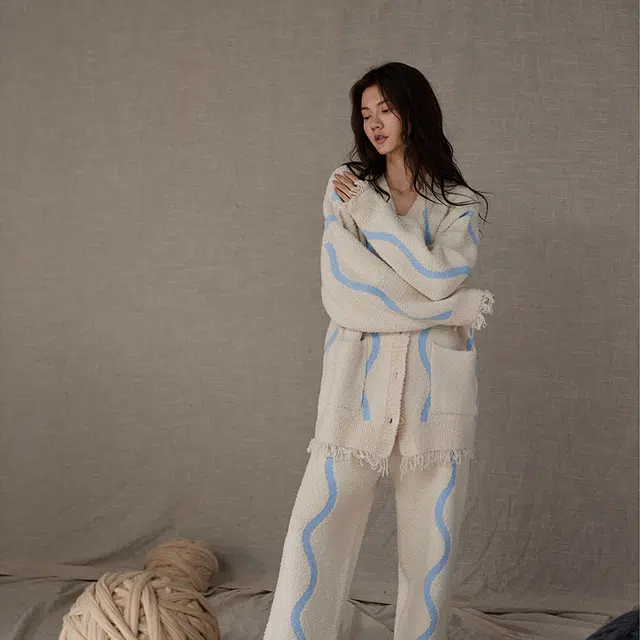 热妒 舒适柔软条纹可外穿长袖长裤睡衣套装 女款 米白色