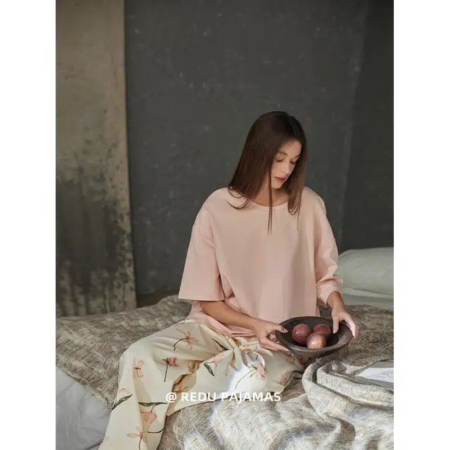 热妒 凉感可外穿短袖长裤圆领带胸垫家居服睡衣套装 女款