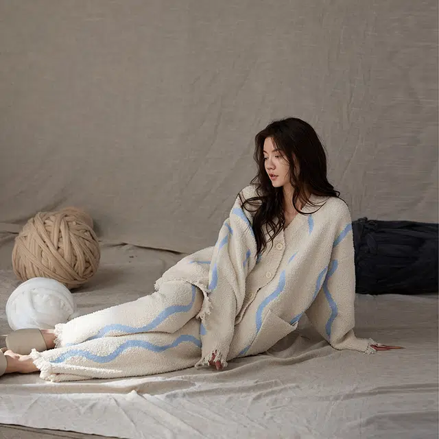 热妒 舒适柔软条纹可外穿长袖长裤睡衣套装 女款 米白色