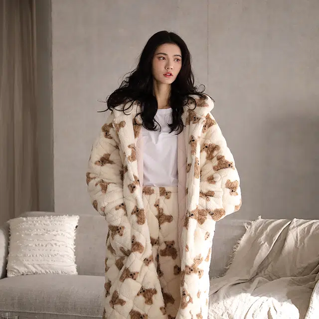 热妒 睡衣女冬季珊瑚绒三层夹棉睡袍可爱小熊保暖加绒加厚家居服可外穿 家居套装  女款