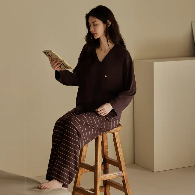 热妒 带胸垫莫代尔春秋条纹长袖长裤休闲时尚外出家居服睡衣套装 女款