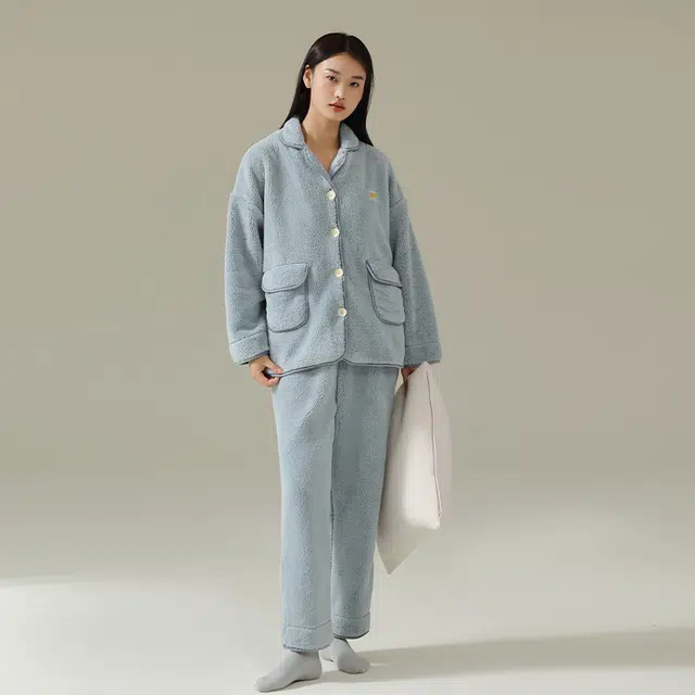 浪莎 雪花长毛绒珊瑚绒睡衣女冬季新款韩版可外穿宽松翻领开衫扣系加绒加厚保暖法兰绒家居套装 女款 天蓝色