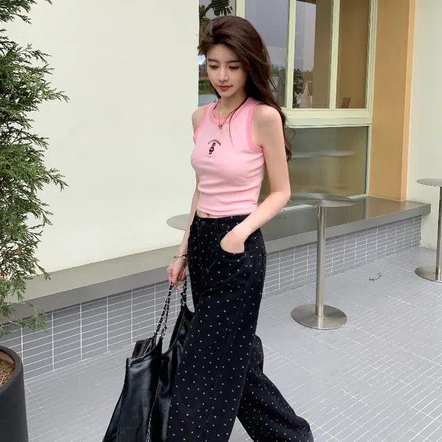 玫丝朵 刺绣修身短款字母背心 女款