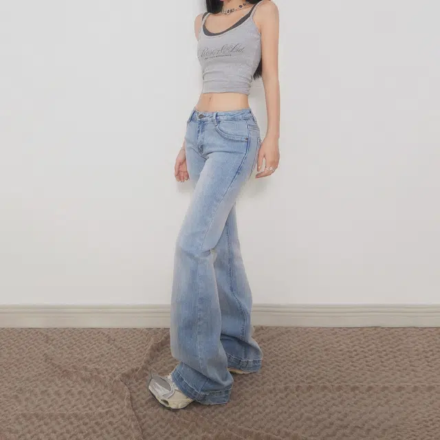玫丝朵 酷辣美式低腰复古做旧设计时尚百搭修身喇叭裤子女夏季牛仔裤 女款