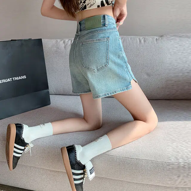 玫丝朵 美式复古小众裤脚设计时尚百搭热裤牛仔短裤 女款
