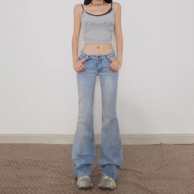 玫丝朵 酷辣美式低腰复古做旧设计时尚百搭修身喇叭裤子女夏季牛仔裤 女款