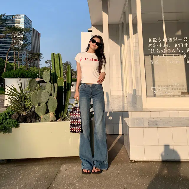 玫丝朵 美式复古辣妹低腰做旧喇叭牛仔裤 女款