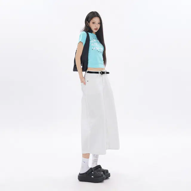 玫丝朵 纯色高腰七分直筒裤文艺风牛仔短裤 女款 白色