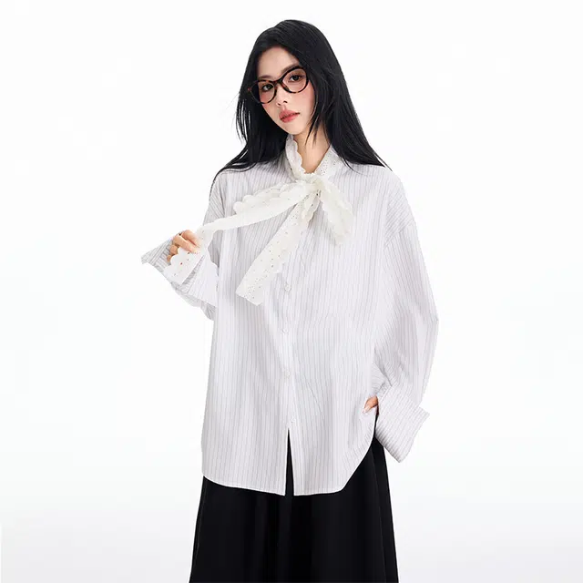 玫丝朵 韩式时尚潮流条纹蝴蝶结绑带蕾丝花边长袖衬衫 女款 白色