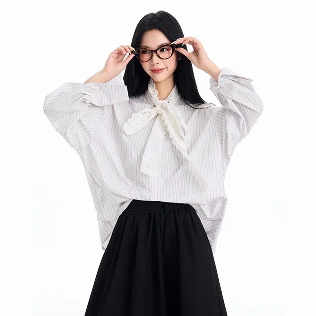 玫丝朵 韩式时尚潮流条纹蝴蝶结绑带蕾丝花边长袖衬衫 女款 白色