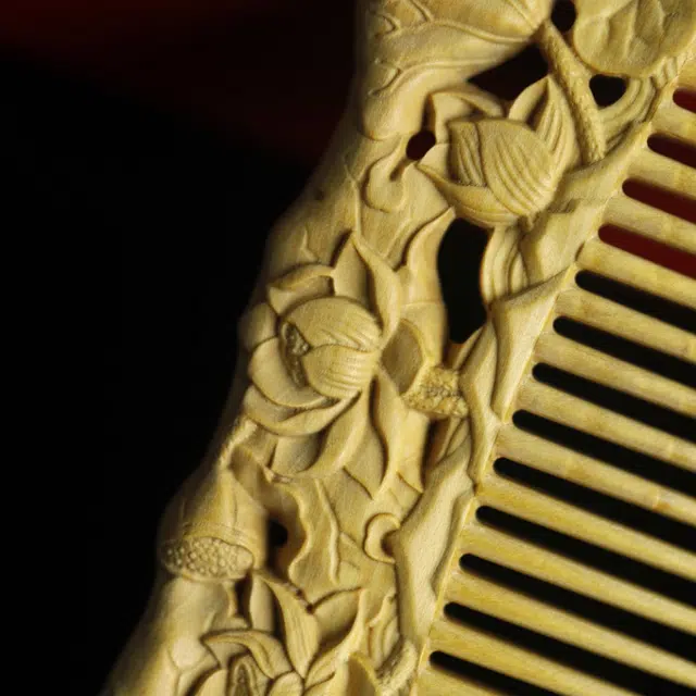 达隆 国风文玩平安纳福新中式名贵木作上岸时来运转平安纳福夏荷梳 #好运 黄杨木 木梳 男女同款情侣款