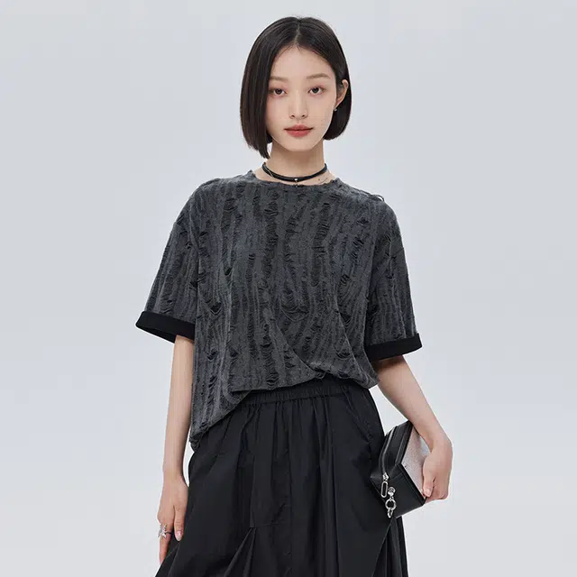 SHUEN T