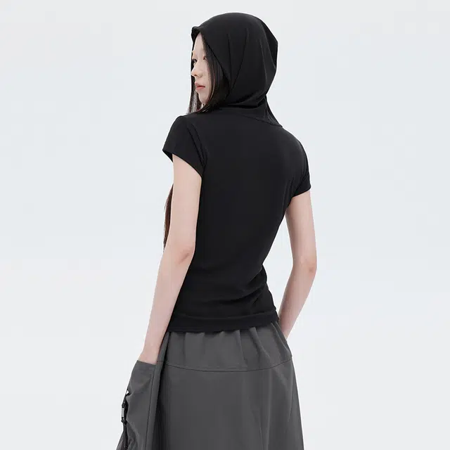 SHUEN T