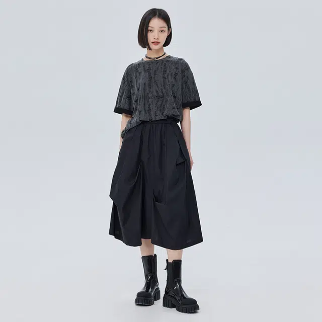 SHUEN T