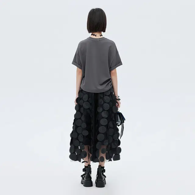 SHUEN T
