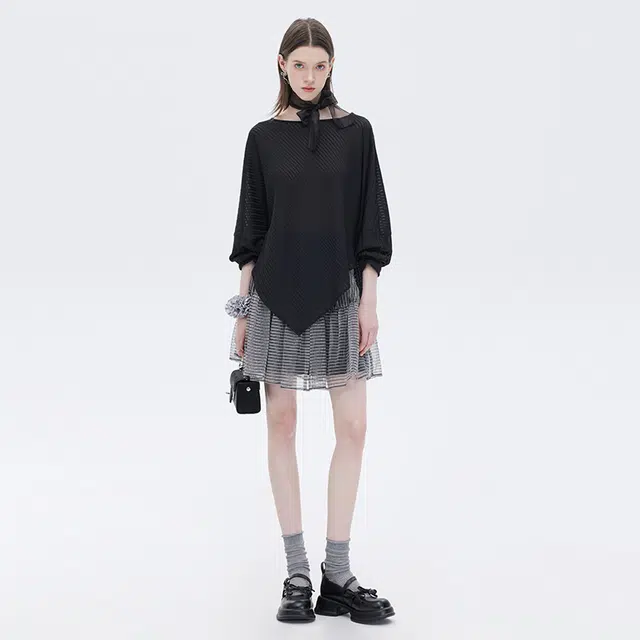 SHUEN T