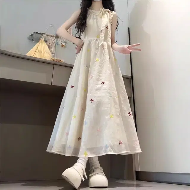 依钗 法式浪漫碎花甜美气质百搭裙装无袖连衣裙 女款