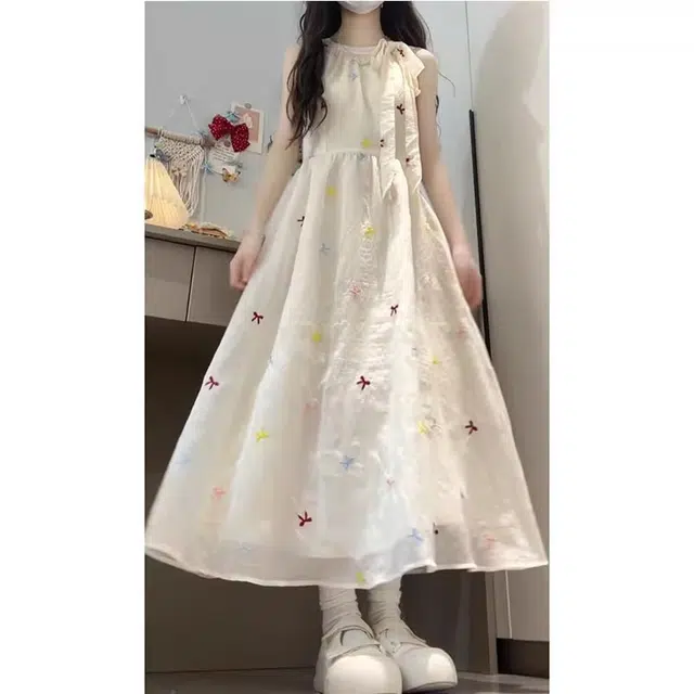 依钗 法式浪漫碎花甜美气质百搭裙装无袖连衣裙 女款