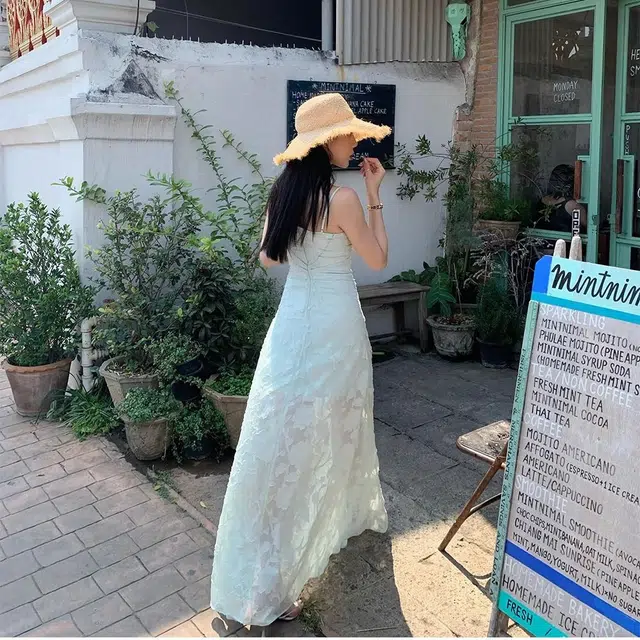 思蓓儿 海边度假温柔风碎花优雅气质长裙女吊带连衣裙 女款
