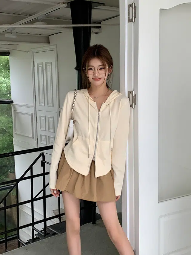 思蓓儿 长袖卫衣百搭休闲小短裙折叠边界蓬蓬裙裙装套装 女款