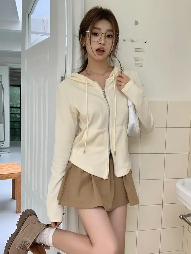 思蓓儿 长袖卫衣百搭休闲小短裙折叠边界蓬蓬裙裙装套装 女款