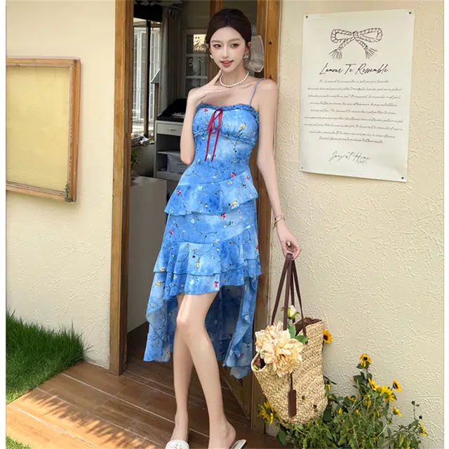 思蓓儿 度假风碎花收腰不规则下摆吊带连衣裙 女款