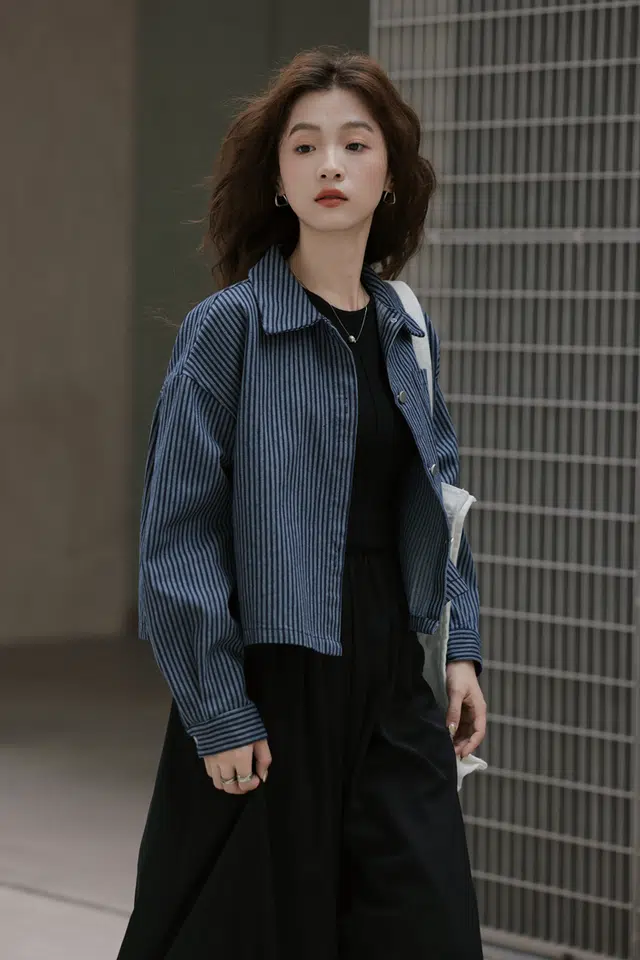 思蓓儿 小个子早秋氛围感韩系通勤翻领条纹单排扣女装牛仔外套 女款