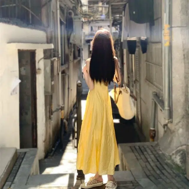 思蓓儿 法式收腰气质长裙海边度假裙子吊带连衣裙 女款