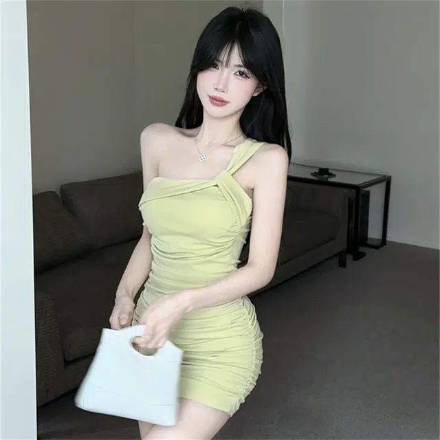 思蓓儿 纯色修身薄款无袖连衣裙 女款 黄色
