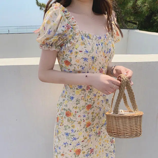 思蓓儿 甜美温柔印花油画碎花泡泡袖桔梗中长短袖连衣裙 女款