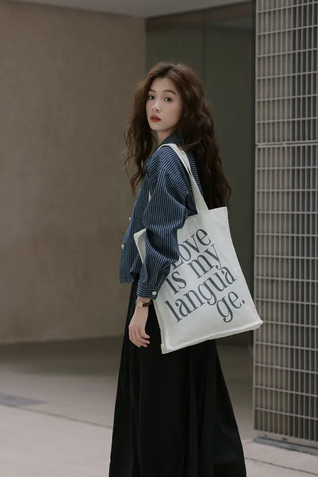 思蓓儿 小个子早秋氛围感韩系通勤翻领条纹单排扣女装牛仔外套 女款